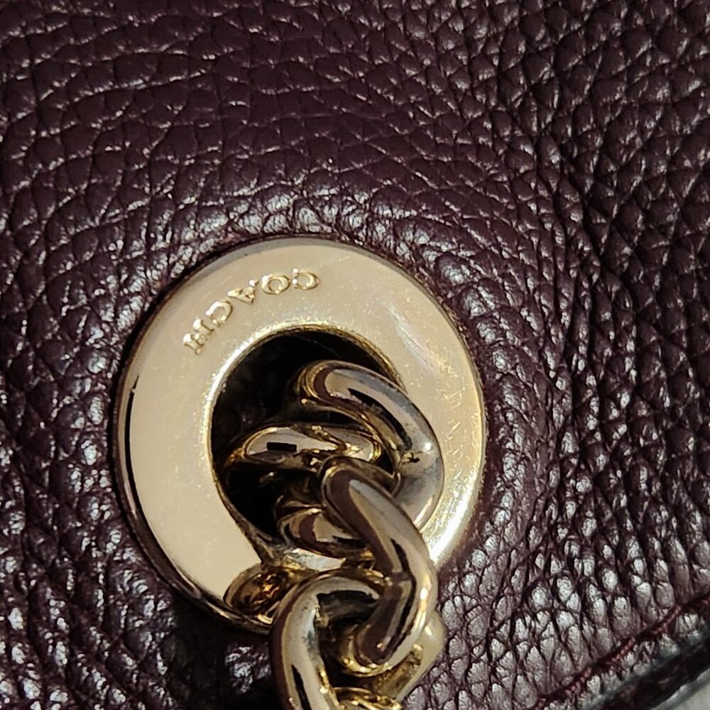 Like New Coach Turnlock Mahogany Leather Shoulder Bag - Picture 11 of 15